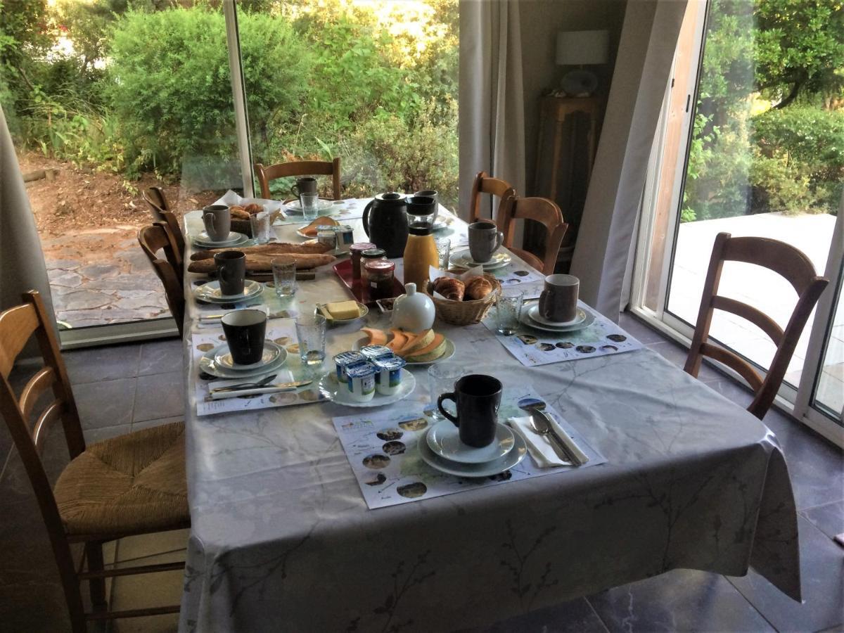 Les Deux Chemins Hotel Mons  ภายนอก รูปภาพ